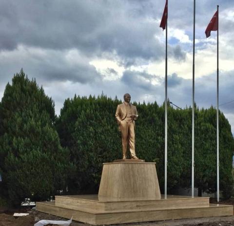 Ataturk Statue in Florida